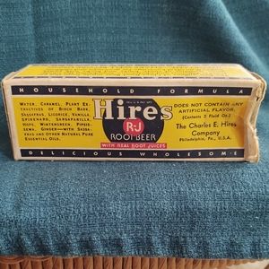 1929 Vintage Hires R-J Root Beer Extract in Box with Instructions